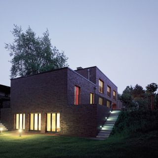 Villa aus Backstein