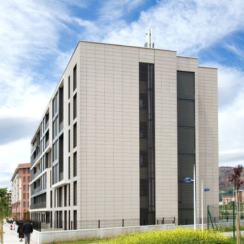 Viviendas Iberdrola - Wohnhaus in Santander