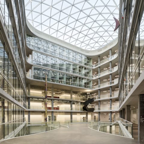 ETHZ - BSS LABOR- & FORSCHUNGSGEBÄUDE DER EIDGENÖSSISCHEN TECHNISCHEN HOCHSCHULE ZÜRICH