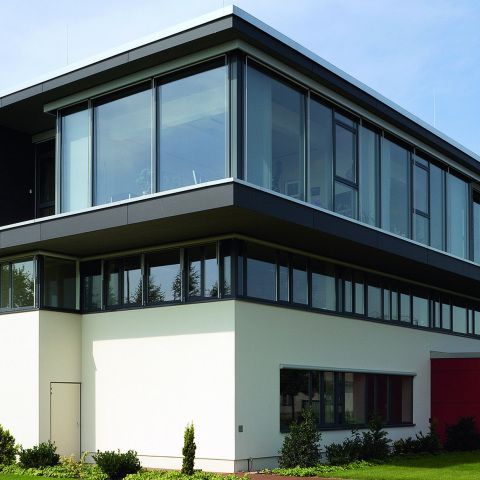Verwaltungsgebäude EMIS Electrics GmbH