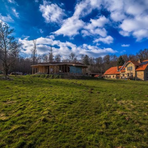 Bienenhaus, Apelern