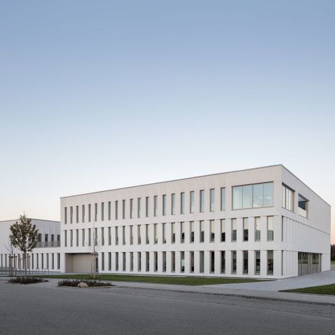 Neubau Verwaltungs- und Produktionsgebäude REVIDERM