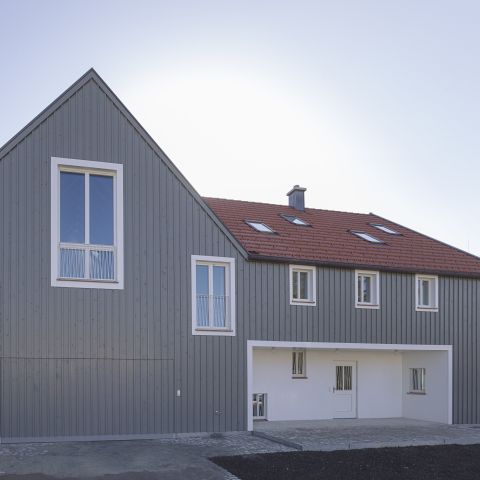 Haus G.