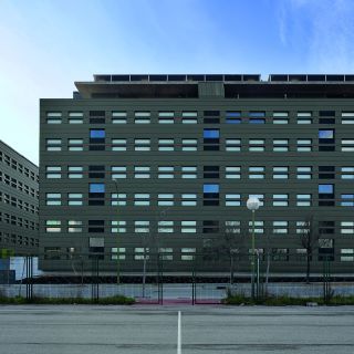 RESIDENTIAL BUILDING IN BARAJAS