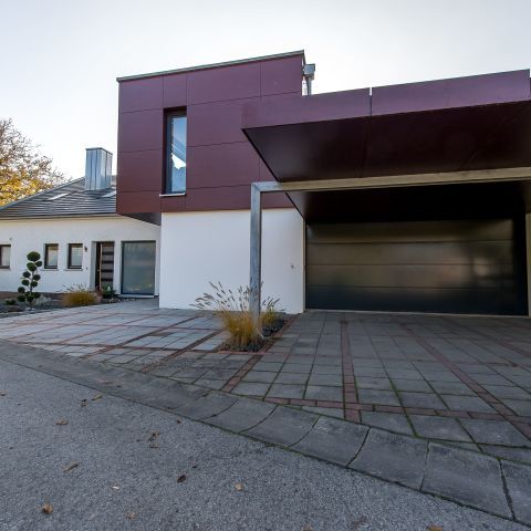 Dachgeschossausbau mit Büroanbau