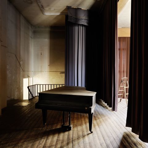 Restaurierung von Aula und Foyer der Kunsthochschule Berlin - Weißensee