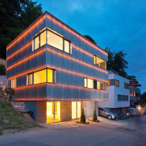 Reflecting Cube