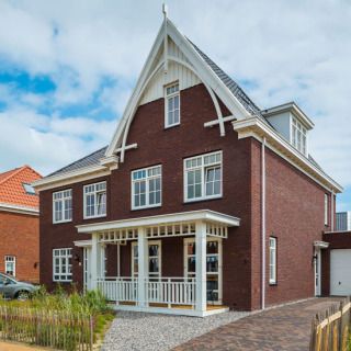 Mehrfamilienhaus Monstel