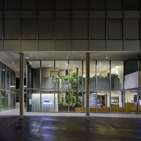 Neugestaltung Neue Aargauer Bank - Baden