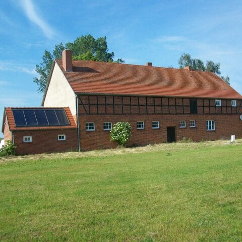 Gesunde Scheunenwohnung und Ausbau eines ehemaligen Stall