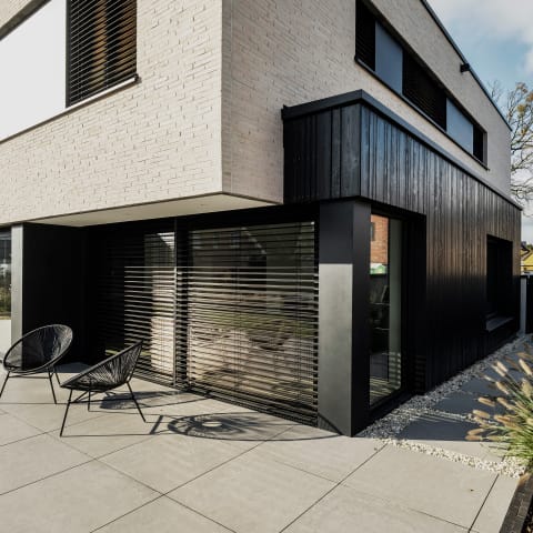 Neubau eines Einfamilienhaus mit spannendem Materialmix