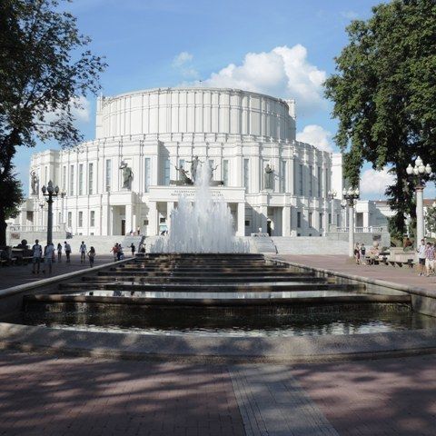BY-Springbrunnen am Theater Minsk