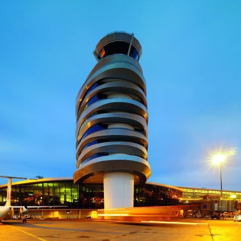 CENTRAL TOWER / EDMONTON INTERNATIONAL