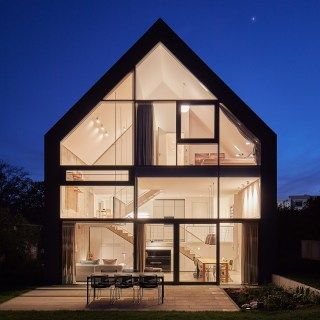 Haus J