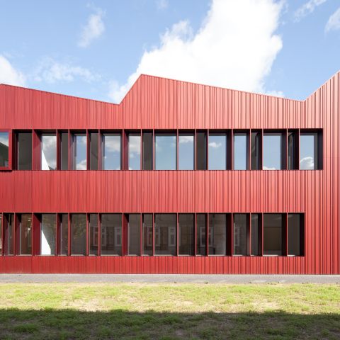 Anbau eines Ausstellungs- und Bürotraktes an ein historisches Fachwerkgebäude