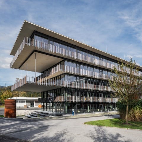 BÜROGEBÄUDE 'AM INN'