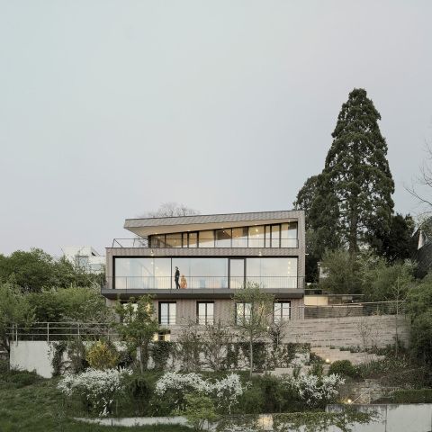 Haus B