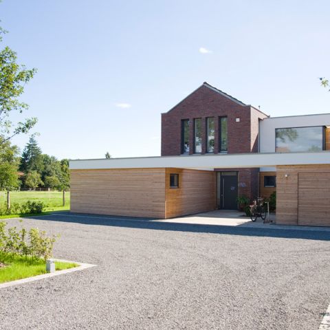 Haus H.