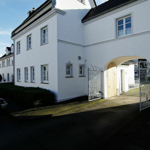 Sanierung eines ehemaligen Waschhauses in Monheim