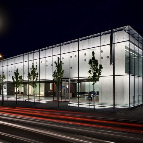 Kompetenzzentrum, Glaströsch