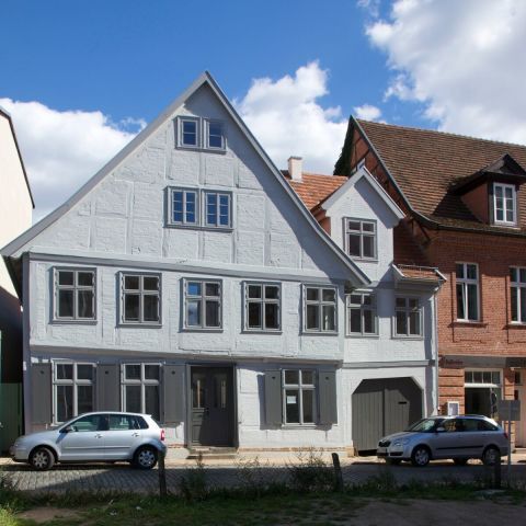 Mehrfamilienhaus in der Puschkinstraße 20