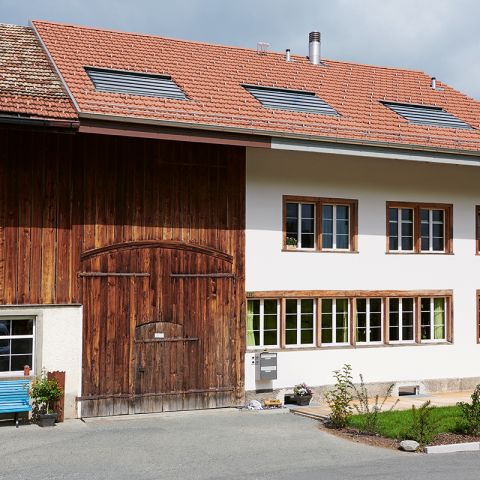 Umbau eines landwirtschaftlichen Hauses in Wald