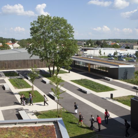 Collège Luis Ortiz - Schulgebäude in Saint-Dizier
