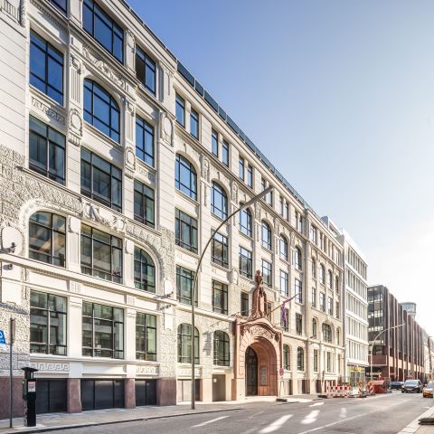 Brueggehaus Hamburg,  Sanierung + Aufstockung