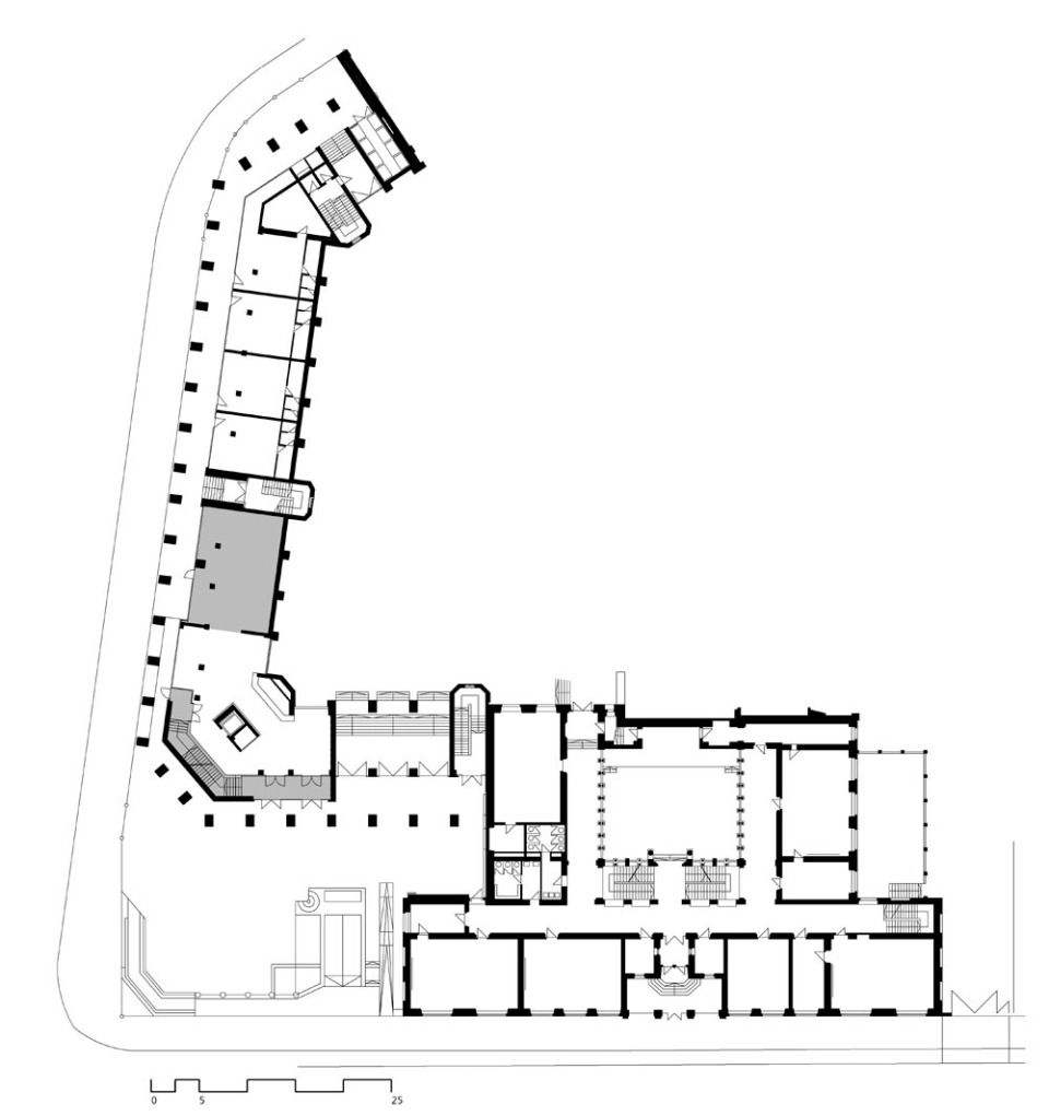 Grundriss Erdgeschoß mit der Cafeteria (grau)