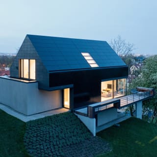 Wohnhaus mit aktiver und passiver Solarenergie