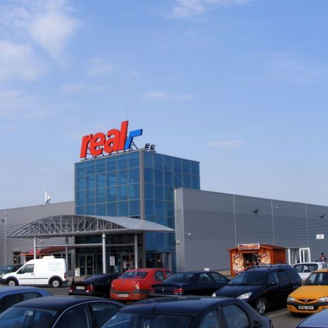 Real Hypermarkt, Ploiesti