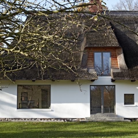 Sanierung, Umbau und Dachgeschoßausbau einer Arbeiterkate auf dem Land