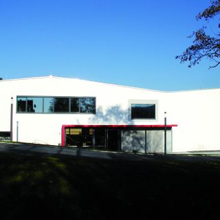 Bürgerhaus mit Mensa und Andreas-Fröhlich-Schule