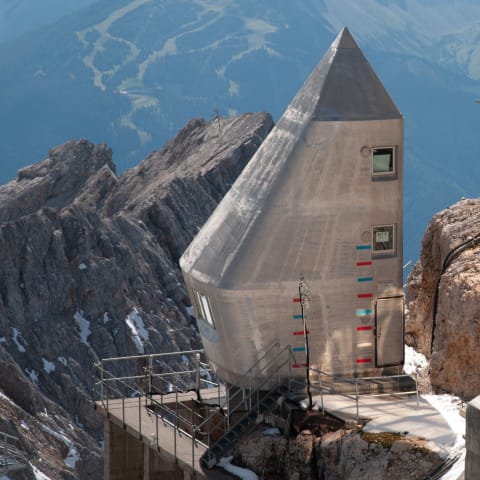 Die ehemalige Höhenstrahlungsmessstation auf der Zugspitze