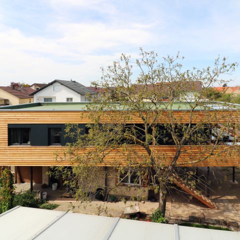 haus n - Wohnhaus auf Garage