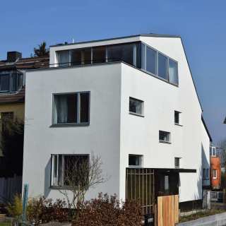 Umbau einer Doppelhaushälfte zu einem Stadthaus