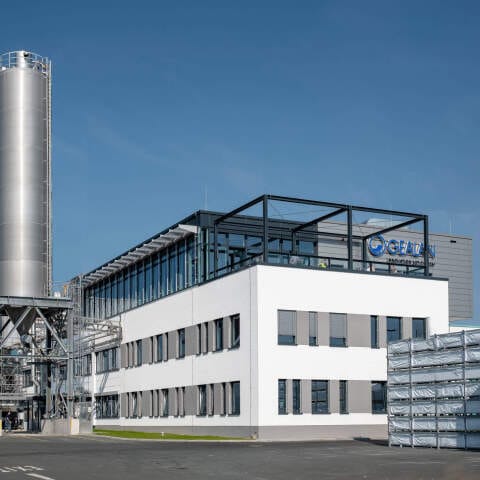 Große Glasflächen mit smarter Lüftung