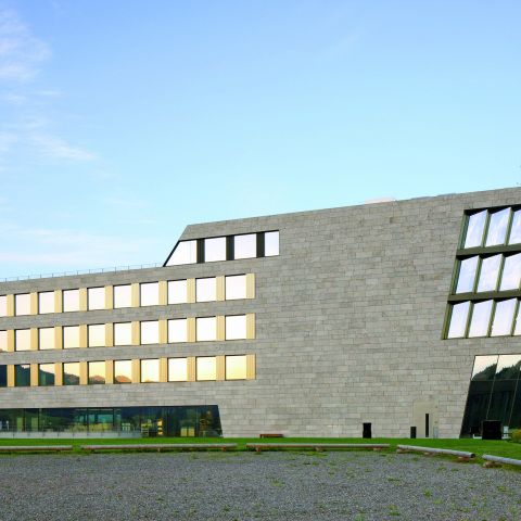 Testo Bürogebäude