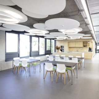 Akustiklösung für neues Bürogebäude der SOFiSTiK AG, Nürnberg