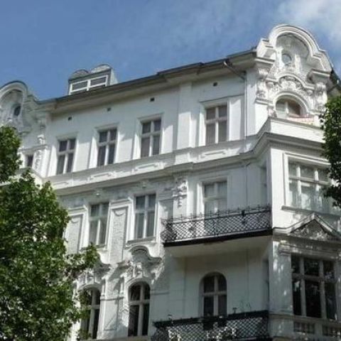 Wohnungsumbau im Berliner Altbau um die Ecke vom KadeWe