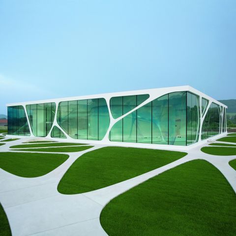 Leonardo Glass Cube