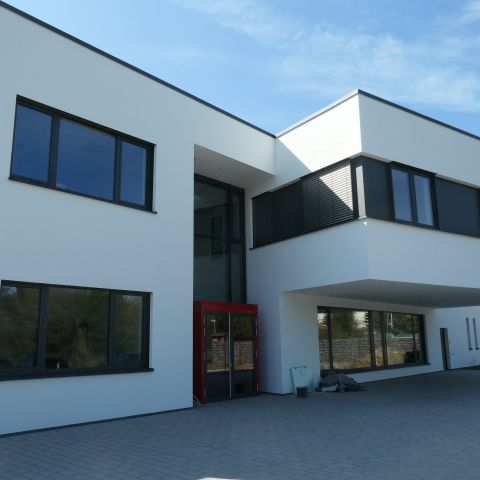Produktionsgebäude mit Büro und Wohnung, Groß-Rohrheim