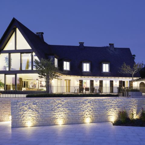 Haus W.