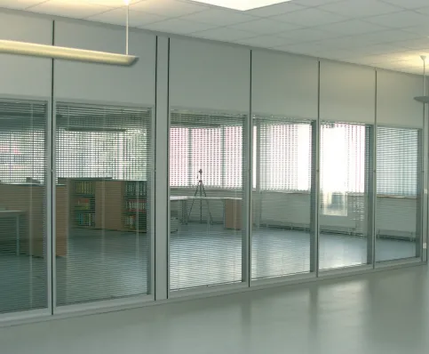 Büros mit viel Licht und Glas