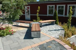 Parkbank Birka mit Verbindungstisch