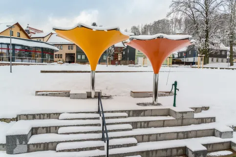 Trichterschirm Atractione als Ganzjahresschirm in Zella Mehlis / Thüringen