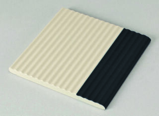 12,5x12,5x0,8 Treppe neutral 1 C Markierung 340 - neutral 1 - schwarz
