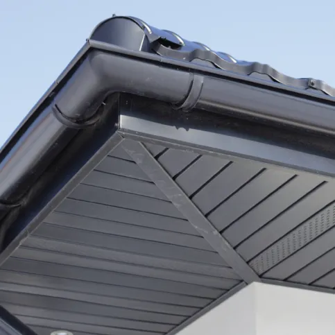 Hoch pigmentierte Wetterschutzfarben auch für Metalle und PVC
