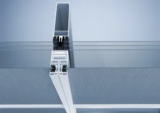 Vollintegriertes Sonnenschutzsystem heroal VS Z CS teilintegriert