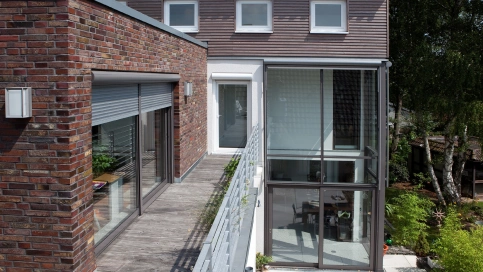 Wohnhaus mit Dachterrasse